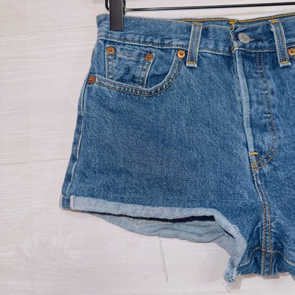 Levi’s 501 White Oak Cone Denim Distressed Button Fly Jeans Shorts Size 25 - Picture 3 of 7